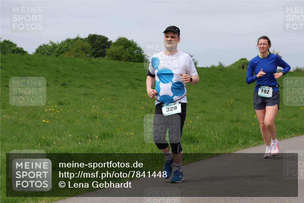 04.05.2025 - 8. Wedeler Halbmarathon Lena Gebhardt http://msf.ph/oto/7841448 04.05.2025 11:55:49 Laufen 329, 192 meine-sportfotos.de