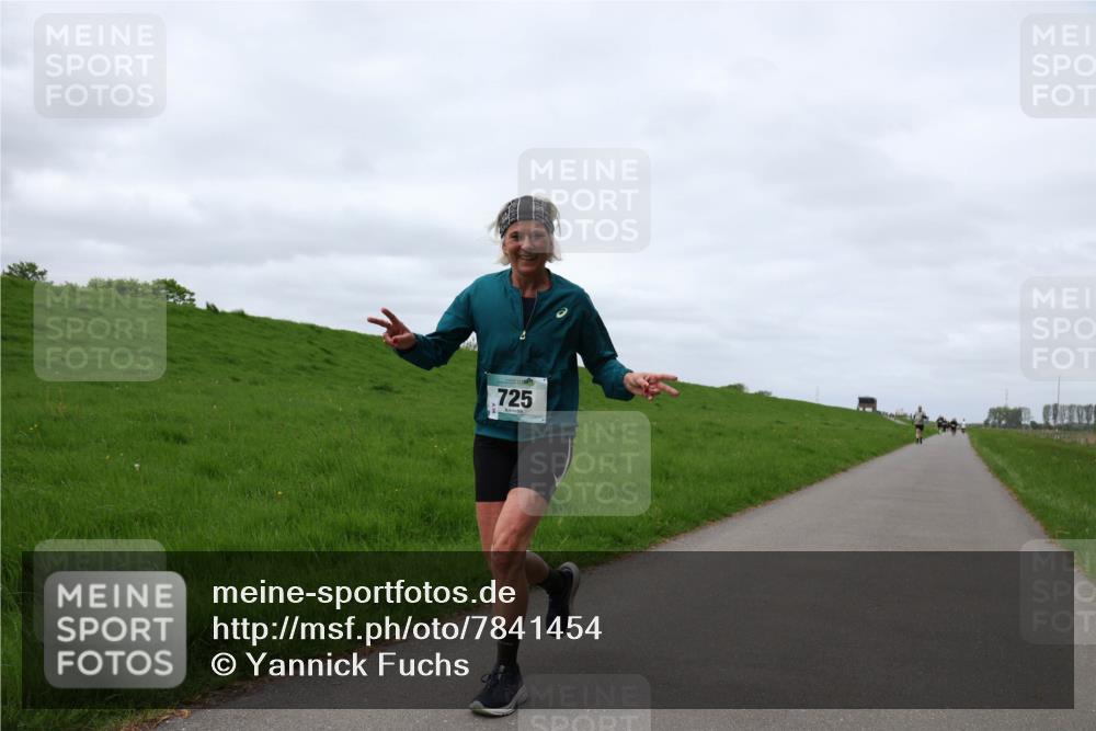 04.05.2025 - 8. Wedeler Halbmarathon Yannick Fuchs http://msf.ph/oto/7841454 04.05.2025 11:49:07 Laufen 725 meine-sportfotos.de
