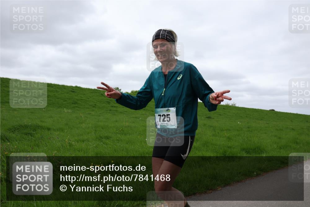 04.05.2025 - 8. Wedeler Halbmarathon Yannick Fuchs http://msf.ph/oto/7841468 04.05.2025 11:49:08 Laufen 725 meine-sportfotos.de