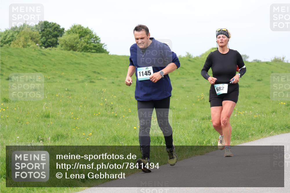 04.05.2025 - 8. Wedeler Halbmarathon Lena Gebhardt http://msf.ph/oto/7841494 04.05.2025 11:56:15 Laufen 1145, 682 meine-sportfotos.de