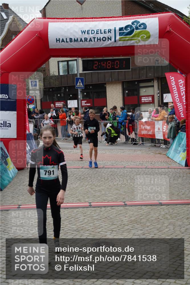 04.05.2025 - 8. Wedeler Halbmarathon Felixshl http://msf.ph/oto/7841538 04.05.2025 12:47:59 Ziel 707, 791, 898, 1078, 1136 meine-sportfotos.de