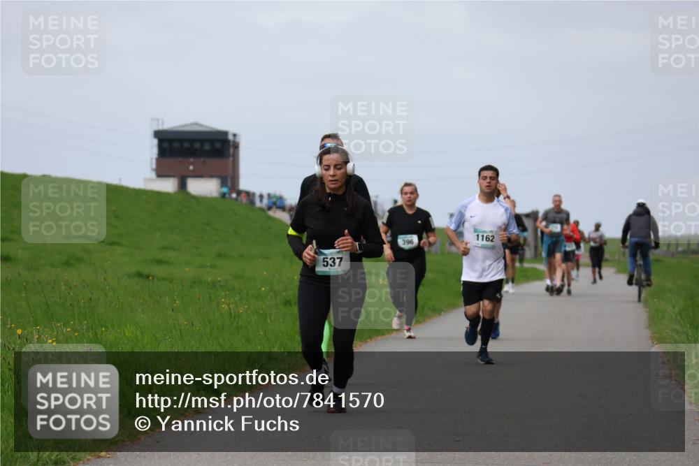 04.05.2025 - 8. Wedeler Halbmarathon Yannick Fuchs http://msf.ph/oto/7841570 04.05.2025 11:49:29 Laufen 537, 396, 1162 meine-sportfotos.de