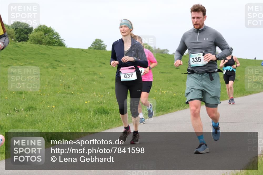 04.05.2025 - 8. Wedeler Halbmarathon Lena Gebhardt http://msf.ph/oto/7841598 04.05.2025 11:57:22 Laufen 837, 335 meine-sportfotos.de