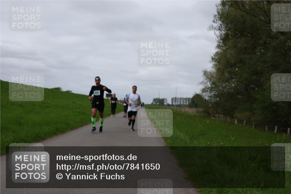 04.05.2025 - 8. Wedeler Halbmarathon Yannick Fuchs http://msf.ph/oto/7841650 04.05.2025 11:49:37 Laufen 449 meine-sportfotos.de