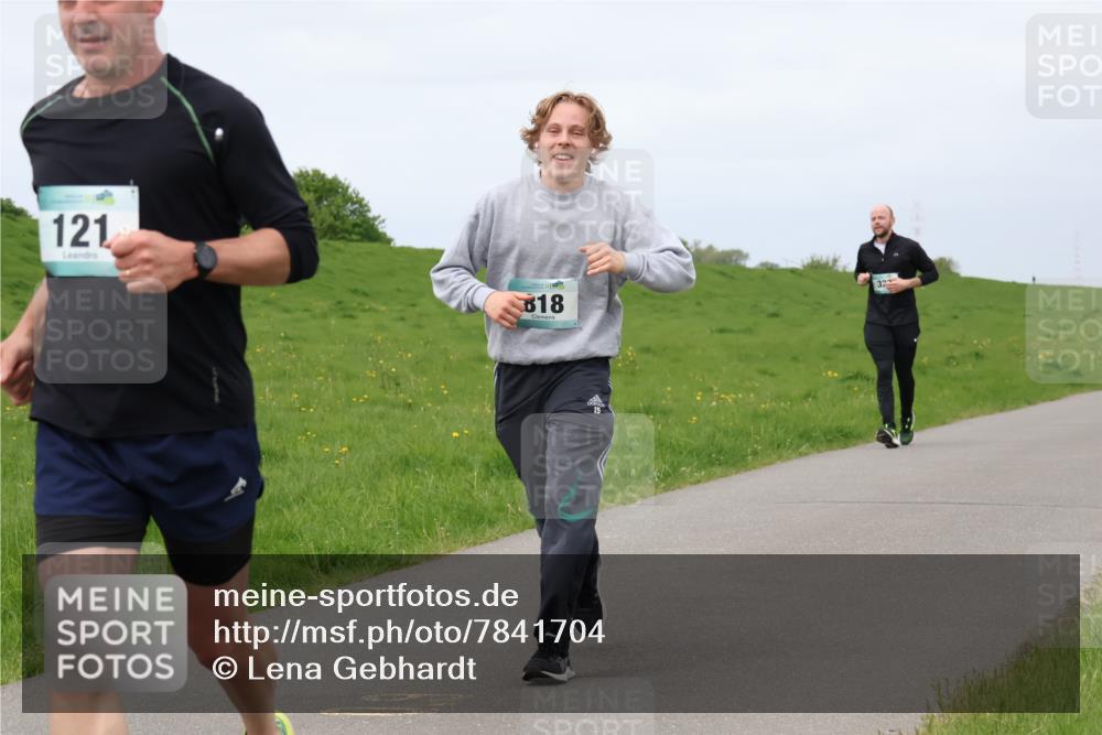 04.05.2025 - 8. Wedeler Halbmarathon Lena Gebhardt http://msf.ph/oto/7841704 04.05.2025 11:58:12 Laufen 121, 818 meine-sportfotos.de