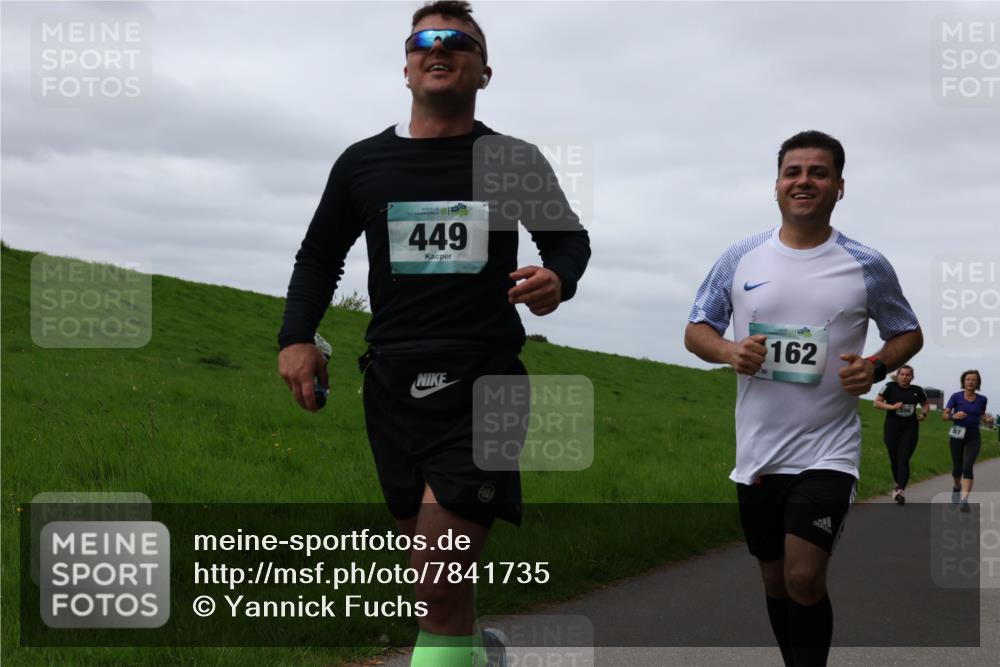 04.05.2025 - 8. Wedeler Halbmarathon Yannick Fuchs http://msf.ph/oto/7841735 04.05.2025 11:49:40 Laufen 55, 449, 162, 307 meine-sportfotos.de