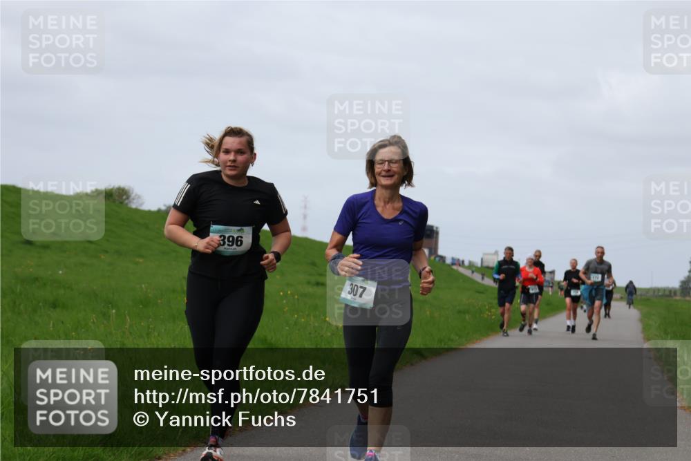 04.05.2025 - 8. Wedeler Halbmarathon Yannick Fuchs http://msf.ph/oto/7841751 04.05.2025 11:49:43 Laufen 396, 307 meine-sportfotos.de
