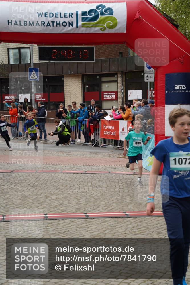 04.05.2025 - 8. Wedeler Halbmarathon Felixshl http://msf.ph/oto/7841790 04.05.2025 12:48:10 Ziel 542, 600, 899, 906, 941, 1072, 1192 meine-sportfotos.de