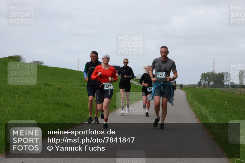 04.05.2025 - 8. Wedeler Halbmarathon Yannick Fuchs http://msf.ph/oto/7841847 04.05.2025 11:49:52 Laufen 313, 734, 172 meine-sportfotos.de