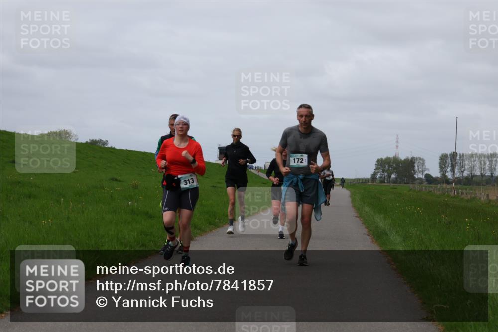 04.05.2025 - 8. Wedeler Halbmarathon Yannick Fuchs http://msf.ph/oto/7841857 04.05.2025 11:49:53 Laufen 172, 313 meine-sportfotos.de