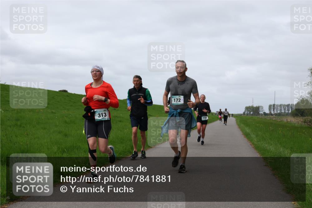 04.05.2025 - 8. Wedeler Halbmarathon Yannick Fuchs http://msf.ph/oto/7841881 04.05.2025 11:49:55 Laufen 313, 172, 734 meine-sportfotos.de
