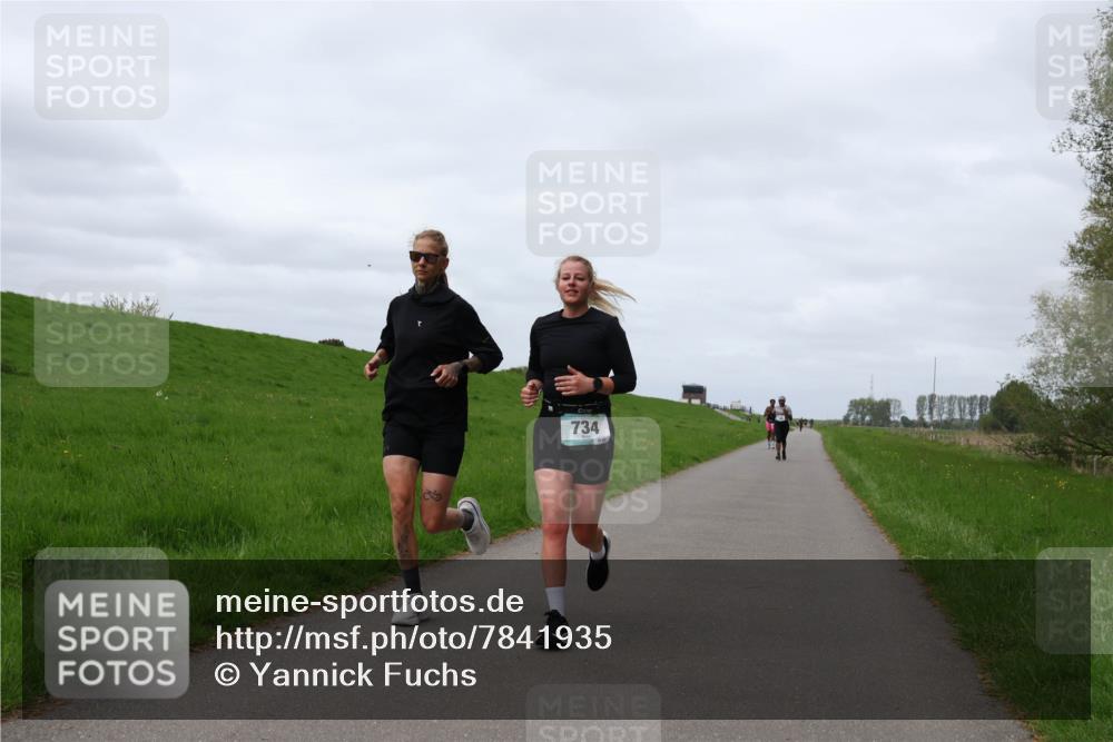 04.05.2025 - 8. Wedeler Halbmarathon Yannick Fuchs http://msf.ph/oto/7841935 04.05.2025 11:49:58 Laufen 734 meine-sportfotos.de