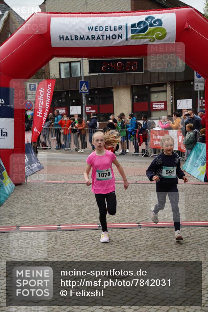 04.05.2025 - 8. Wedeler Halbmarathon Felixshl http://msf.ph/oto/7842031 04.05.2025 12:48:18 Ziel 161, 542, 591, 600, 900, 1076, 1191, 1192 meine-sportfotos.de