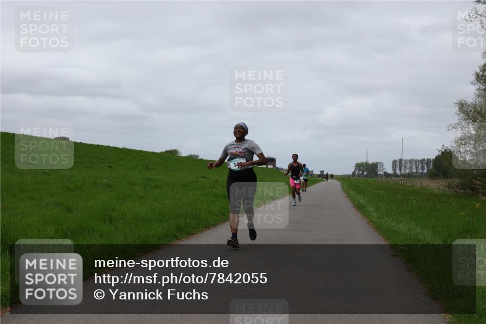 04.05.2025 - 8. Wedeler Halbmarathon Yannick Fuchs http://msf.ph/oto/7842055 04.05.2025 11:50:06 Laufen  meine-sportfotos.de