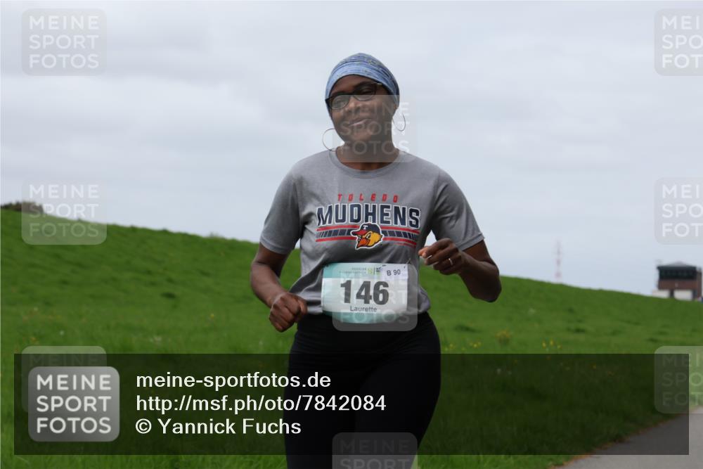 04.05.2025 - 8. Wedeler Halbmarathon Yannick Fuchs http://msf.ph/oto/7842084 04.05.2025 11:50:07 Laufen 90, 146 meine-sportfotos.de