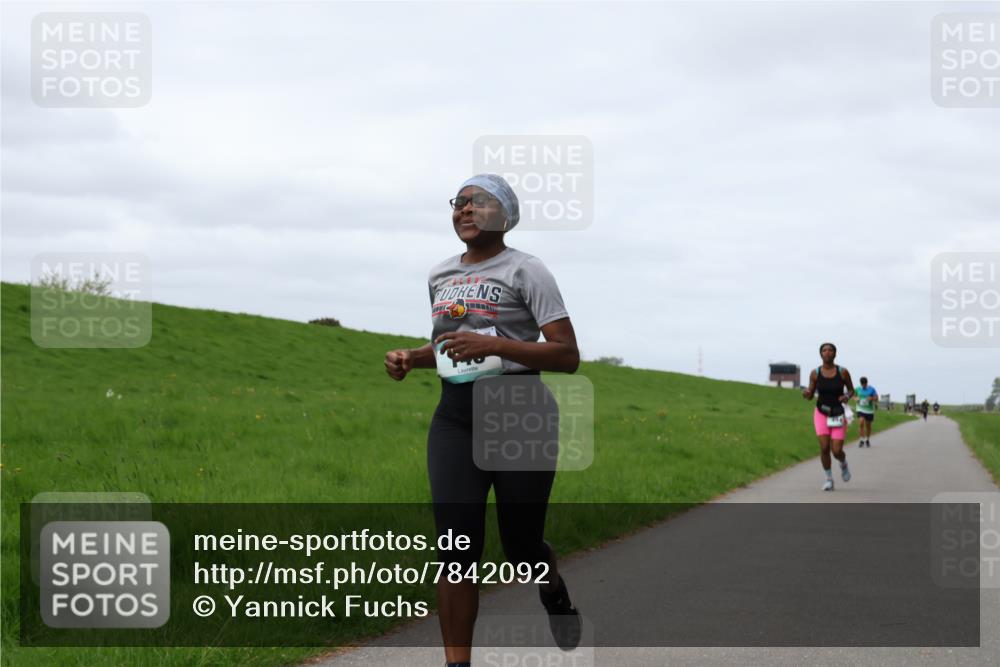 04.05.2025 - 8. Wedeler Halbmarathon Yannick Fuchs http://msf.ph/oto/7842092 04.05.2025 11:50:07 Laufen  meine-sportfotos.de