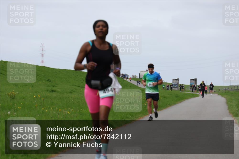 04.05.2025 - 8. Wedeler Halbmarathon Yannick Fuchs http://msf.ph/oto/7842112 04.05.2025 11:50:09 Laufen 494, 884 meine-sportfotos.de