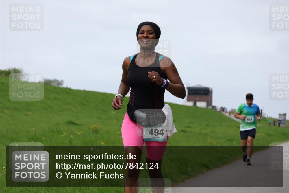 04.05.2025 - 8. Wedeler Halbmarathon Yannick Fuchs http://msf.ph/oto/7842124 04.05.2025 11:50:10 Laufen 494, 884 meine-sportfotos.de