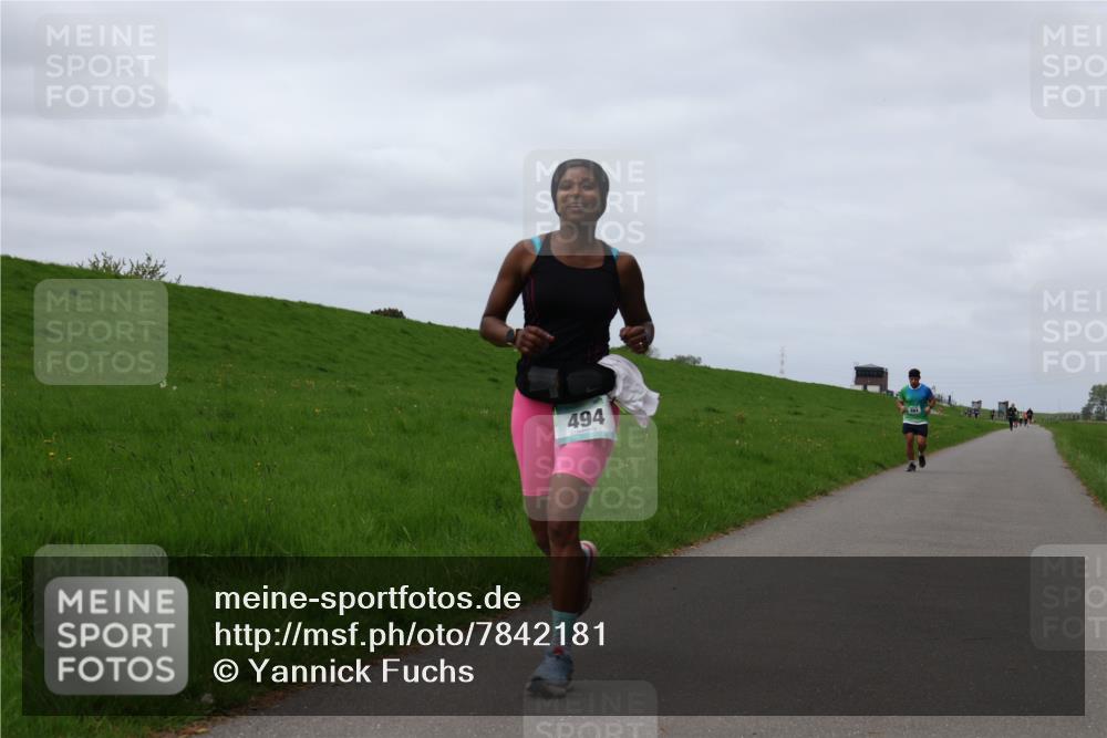 04.05.2025 - 8. Wedeler Halbmarathon Yannick Fuchs http://msf.ph/oto/7842181 04.05.2025 11:50:12 Laufen 494 meine-sportfotos.de