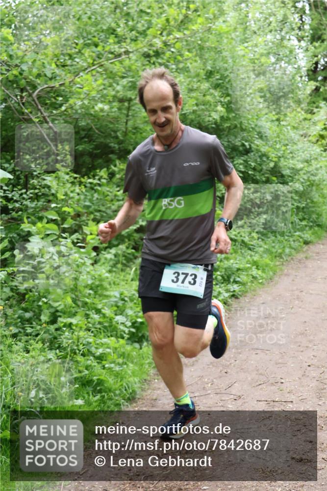 04.05.2025 - 8. Wedeler Halbmarathon Lena Gebhardt http://msf.ph/oto/7842687 04.05.2025 11:17:47 Laufen  meine-sportfotos.de