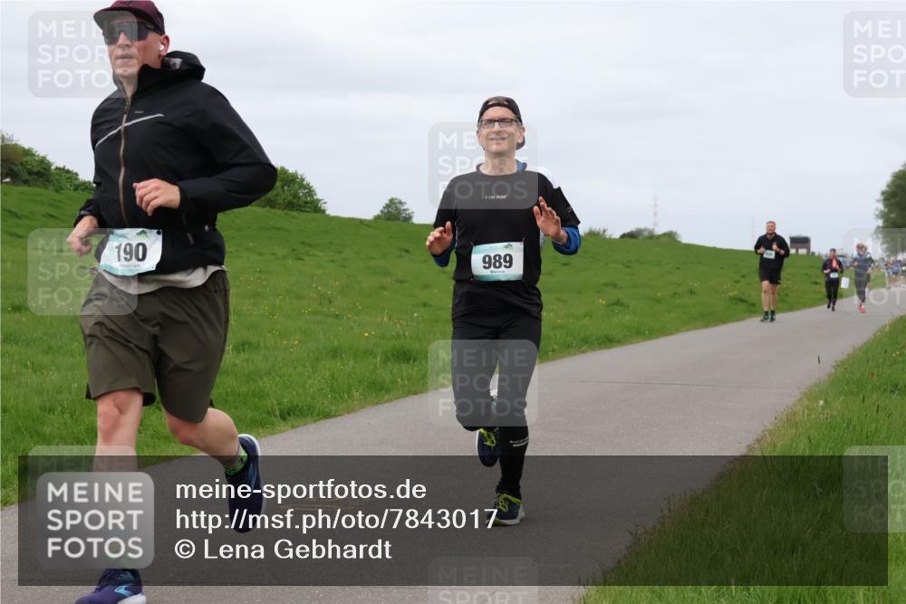 04.05.2025 - 8. Wedeler Halbmarathon Lena Gebhardt http://msf.ph/oto/7843017 04.05.2025 11:46:20 Laufen  meine-sportfotos.de
