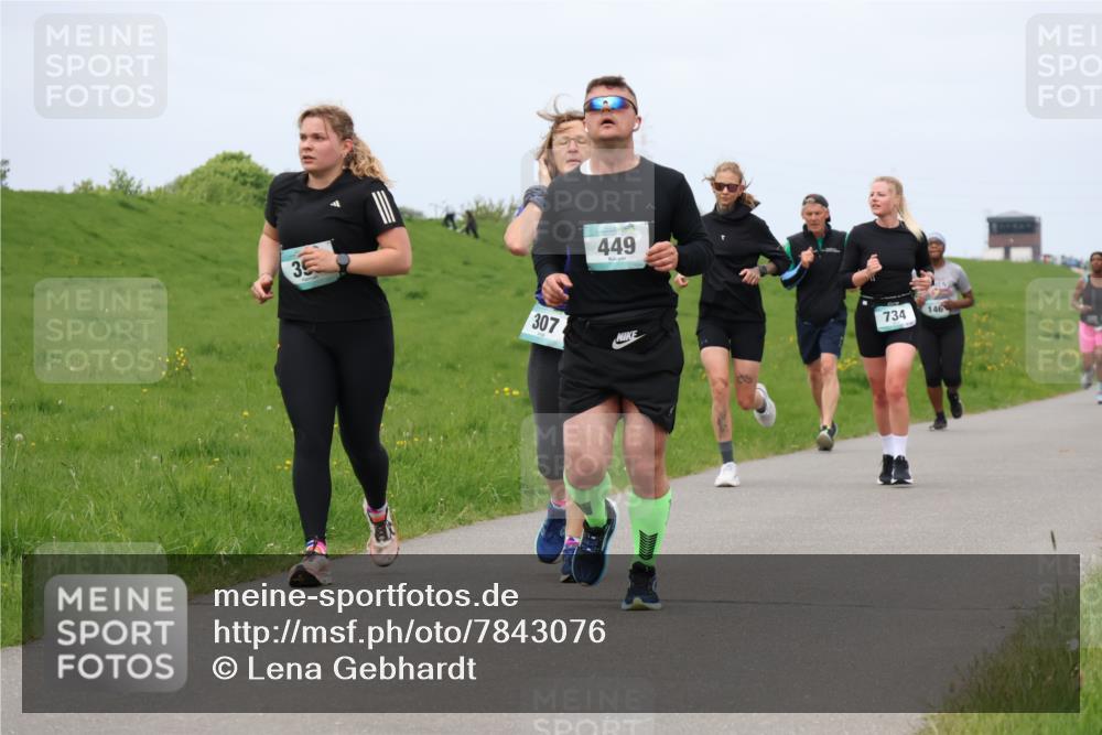 04.05.2025 - 8. Wedeler Halbmarathon Lena Gebhardt http://msf.ph/oto/7843076 04.05.2025 11:52:09 Laufen  meine-sportfotos.de
