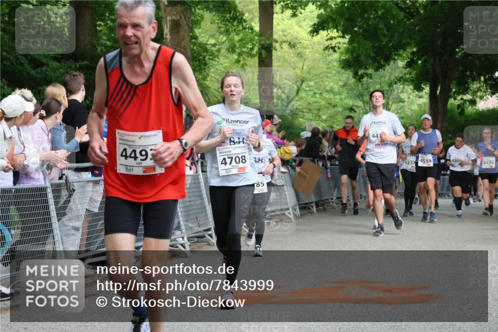 17.05.2025 - Störlauf Strokosch-Dieckow http://msf.ph/oto/7843999 17.05.2025 18:59:33 Ziel 2025, 4493, 4708, 85, 44, 4513, 4809, 5237, 4474 meine-sportfotos.de