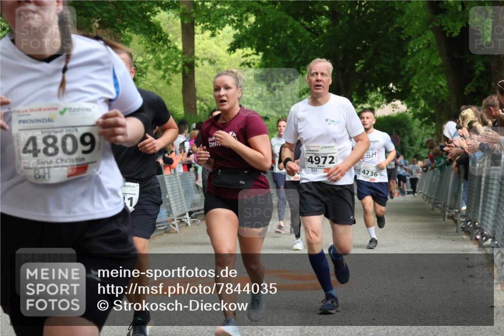 17.05.2025 - Störlauf Strokosch-Dieckow http://msf.ph/oto/7844035 17.05.2025 18:59:43 Ziel 2925, 4809, 1, 4972, 4736 meine-sportfotos.de