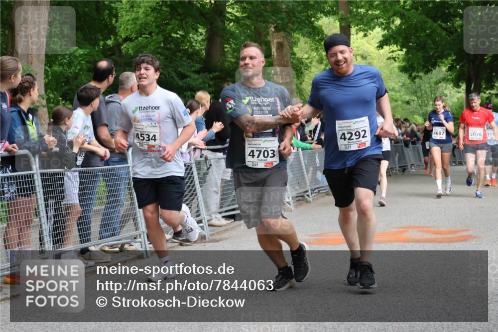17.05.2025 - Störlauf Strokosch-Dieckow http://msf.ph/oto/7844063 17.05.2025 18:59:57 Ziel 4534, 4703, 4292, 4602, 5076, 111 meine-sportfotos.de