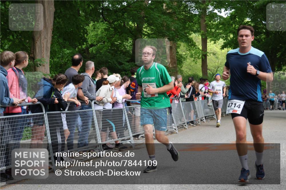 17.05.2025 - Störlauf Strokosch-Dieckow http://msf.ph/oto/7844109 17.05.2025 19:00:11 Ziel 4686, 4714 meine-sportfotos.de