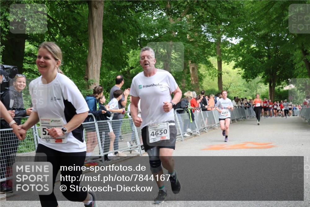 17.05.2025 - Störlauf Strokosch-Dieckow http://msf.ph/oto/7844167 17.05.2025 19:00:41 Ziel 57, 4650, 4283 meine-sportfotos.de