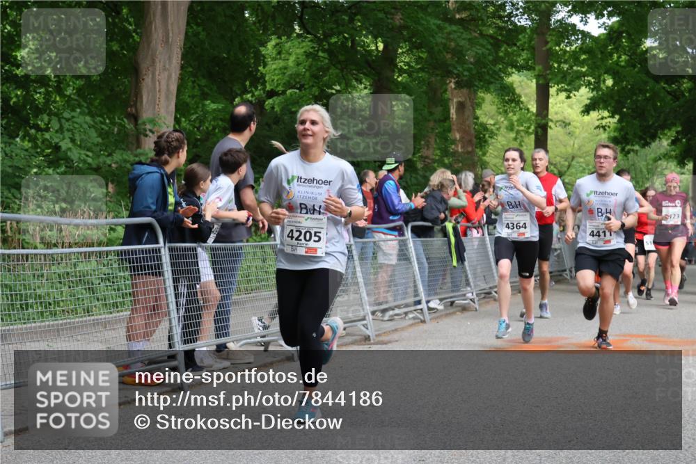 17.05.2025 - Störlauf Strokosch-Dieckow http://msf.ph/oto/7844186 17.05.2025 19:00:52 Ziel 123, 4205, 4364, 441, 51 meine-sportfotos.de