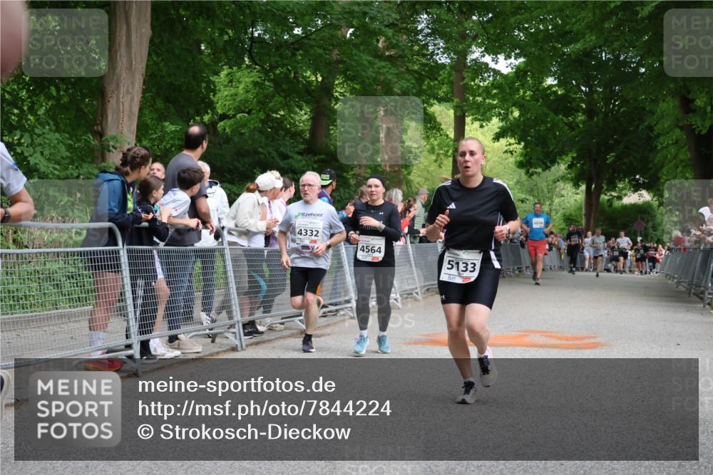 17.05.2025 - Störlauf Strokosch-Dieckow http://msf.ph/oto/7844224 17.05.2025 19:01:01 Ziel 4332, 4564, 5133, 4848 meine-sportfotos.de