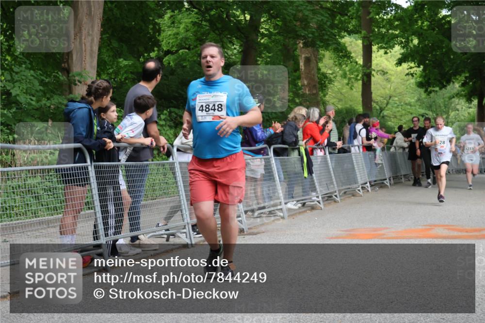 17.05.2025 - Störlauf Strokosch-Dieckow http://msf.ph/oto/7844249 17.05.2025 19:01:08 Ziel 4848, 28, 4243 meine-sportfotos.de