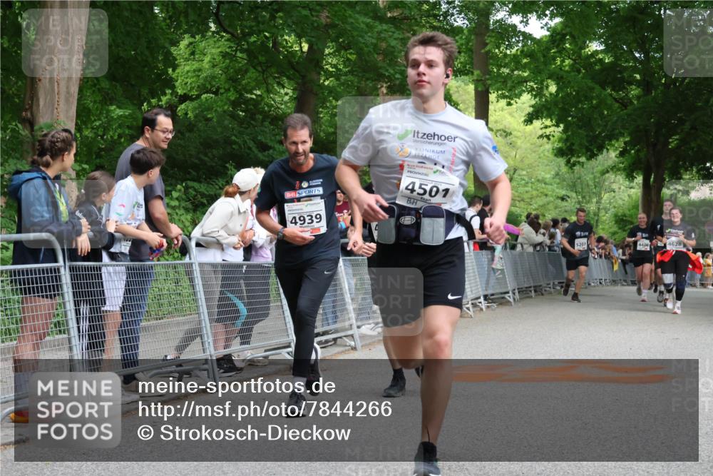 17.05.2025 - Störlauf Strokosch-Dieckow http://msf.ph/oto/7844266 17.05.2025 19:01:16 Ziel 4939, 4501, 5207, 4406, 4628 meine-sportfotos.de