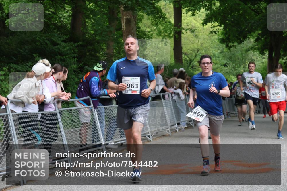 17.05.2025 - Störlauf Strokosch-Dieckow http://msf.ph/oto/7844482 17.05.2025 19:02:59 Ziel 963, 4868, 4511, 452, 4780 meine-sportfotos.de