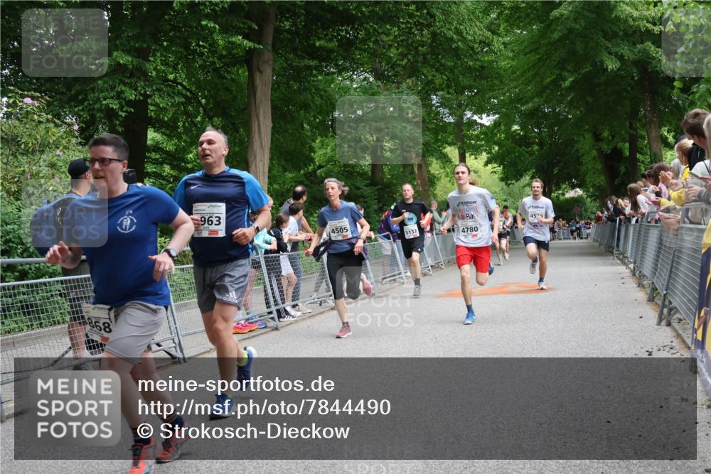 17.05.2025 - Störlauf Strokosch-Dieckow http://msf.ph/oto/7844490 17.05.2025 19:03:02 Ziel 868, 963, 4505, 5132, 4780, 45, 3 meine-sportfotos.de