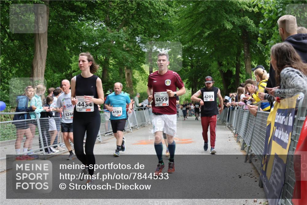 17.05.2025 - Störlauf Strokosch-Dieckow http://msf.ph/oto/7844533 17.05.2025 19:03:26 Ziel 4434, 5246, 4187, 4459, 4201 meine-sportfotos.de