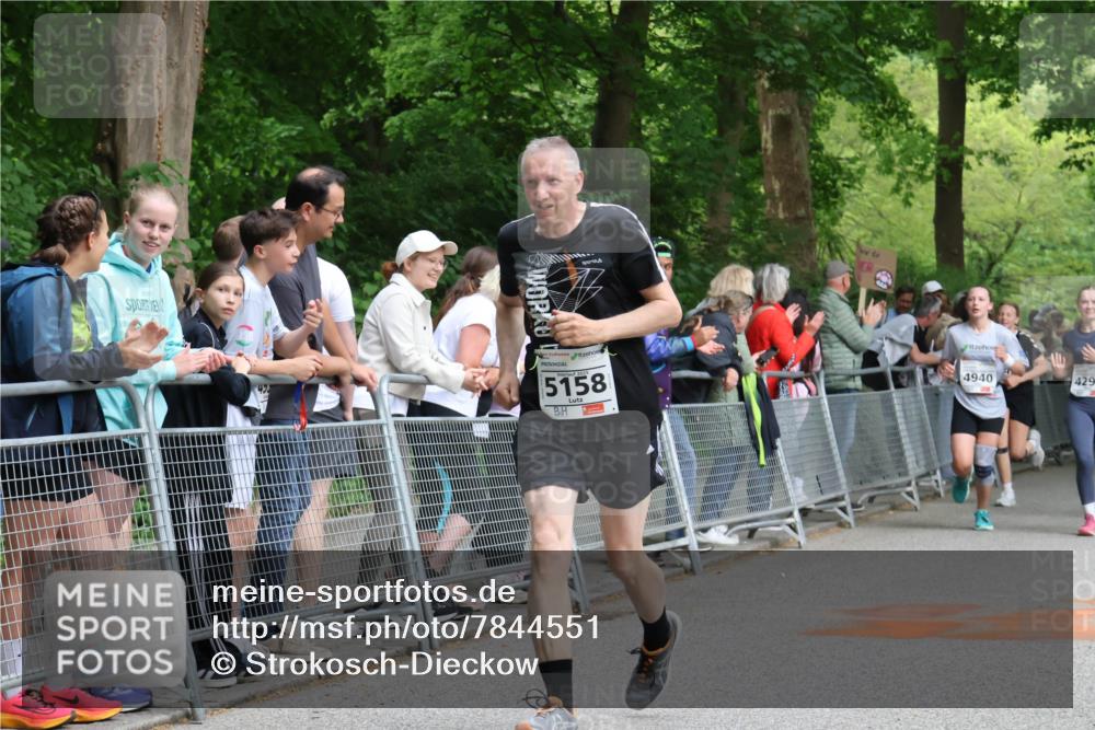 17.05.2025 - Störlauf Strokosch-Dieckow http://msf.ph/oto/7844551 17.05.2025 19:03:31 Ziel 2025, 5158, 4940, 429 meine-sportfotos.de