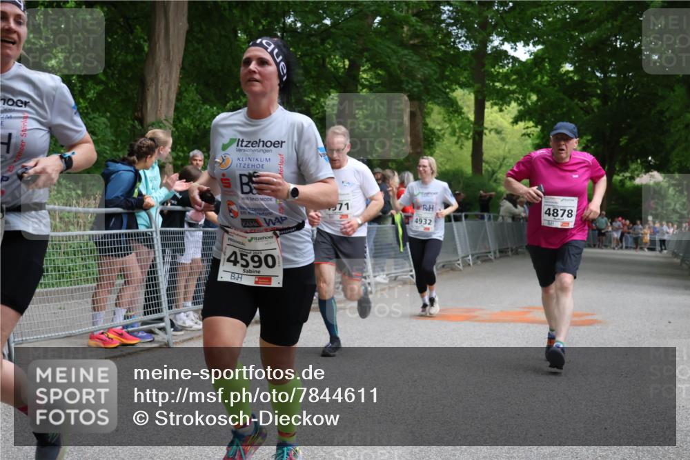 17.05.2025 - Störlauf Strokosch-Dieckow http://msf.ph/oto/7844611 17.05.2025 19:04:03 Ziel 4, 2025, 4590, 71, 4932, 4878 meine-sportfotos.de