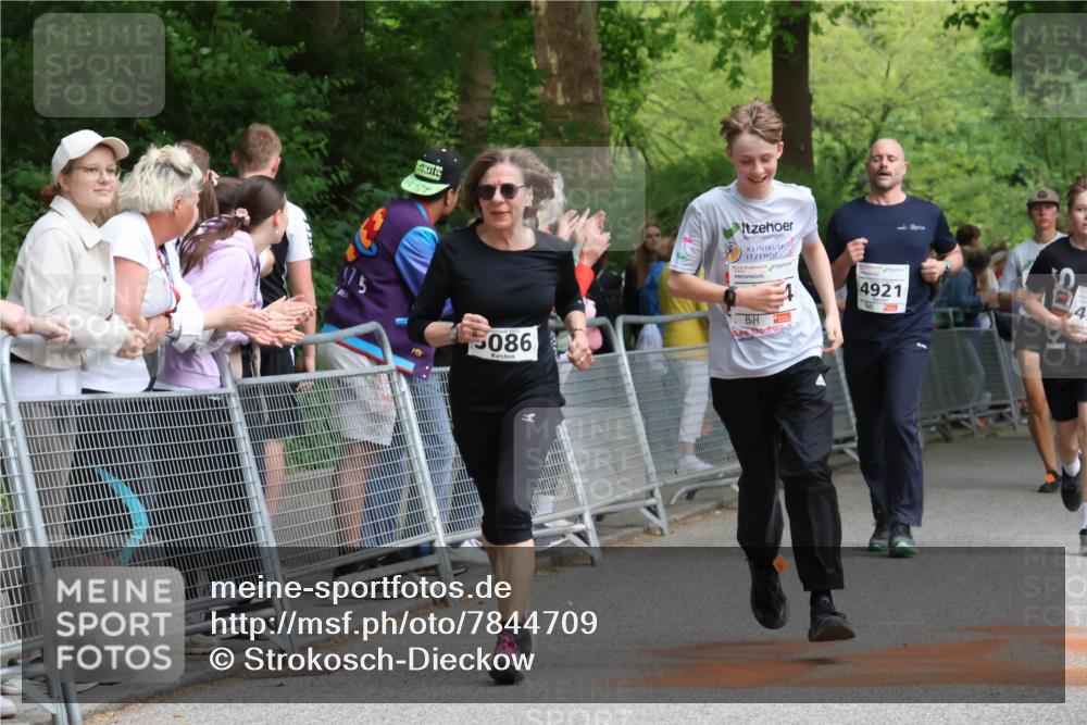17.05.2025 - Störlauf Strokosch-Dieckow http://msf.ph/oto/7844709 17.05.2025 19:05:03 Ziel 5086, 4921, 4 meine-sportfotos.de