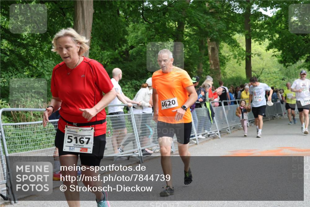 17.05.2025 - Störlauf Strokosch-Dieckow http://msf.ph/oto/7844739 17.05.2025 19:05:14 Ziel 2025, 5167, 4620, 4194, 4437, 5248 meine-sportfotos.de