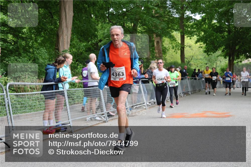 17.05.2025 - Störlauf Strokosch-Dieckow http://msf.ph/oto/7844799 17.05.2025 19:05:42 Ziel 4363, 4345, 4322, 5217 meine-sportfotos.de
