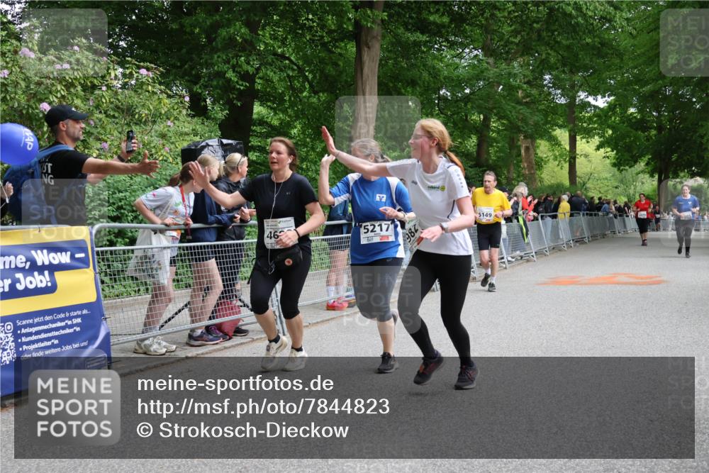 17.05.2025 - Störlauf Strokosch-Dieckow http://msf.ph/oto/7844823 17.05.2025 19:05:50 Ziel 46, 5217, 186, 5149 meine-sportfotos.de