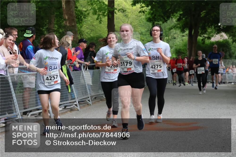 17.05.2025 - Störlauf Strokosch-Dieckow http://msf.ph/oto/7844906 17.05.2025 19:06:38 Ziel 4257, 268, 5179, 4275, 4734, 4618 meine-sportfotos.de