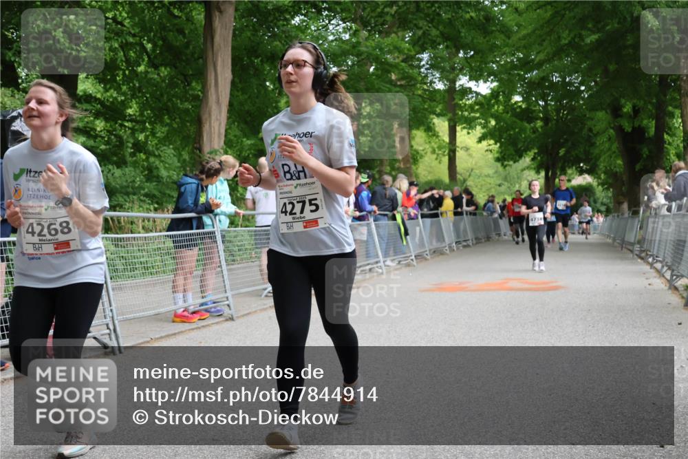 17.05.2025 - Störlauf Strokosch-Dieckow http://msf.ph/oto/7844914 17.05.2025 19:06:42 Ziel 2025, 4268, 4275, 4734 meine-sportfotos.de