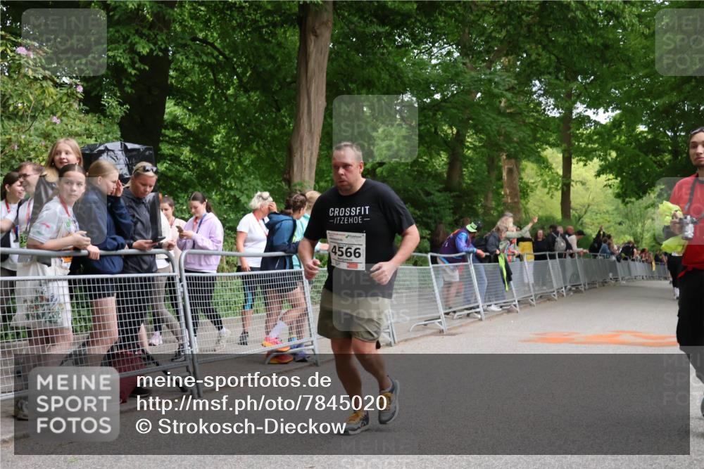 17.05.2025 - Störlauf Strokosch-Dieckow http://msf.ph/oto/7845020 17.05.2025 19:08:00 Ziel 4566 meine-sportfotos.de