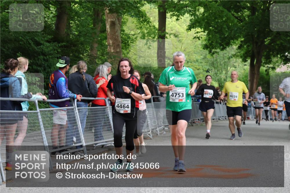 17.05.2025 - Störlauf Strokosch-Dieckow http://msf.ph/oto/7845066 17.05.2025 19:08:29 Ziel 4464, 4753, 658, 4659 meine-sportfotos.de