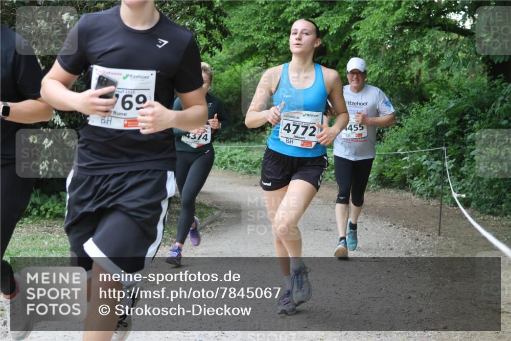 17.05.2025 - Störlauf Strokosch-Dieckow http://msf.ph/oto/7845067 17.05.2025 18:55:47 Laufen 2025, 69, 4374, 4772, 4455 meine-sportfotos.de