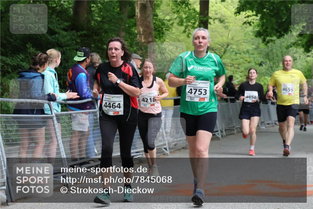 17.05.2025 - Störlauf Strokosch-Dieckow http://msf.ph/oto/7845068 17.05.2025 19:08:30 Ziel 2025, 4464, 4218, 2025, 4753, 4659, 4658 meine-sportfotos.de